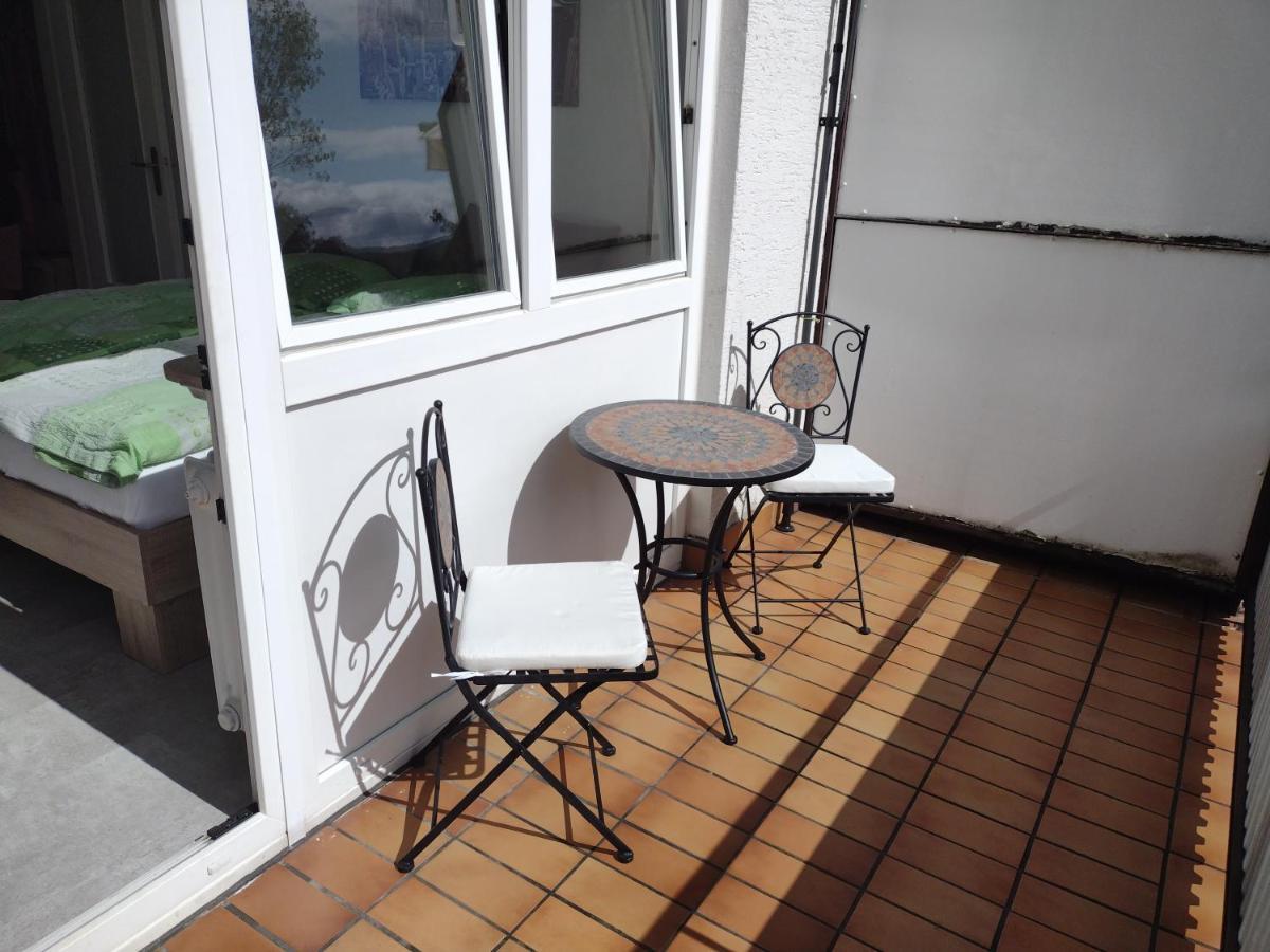 Ruhig gelegenes Apartment Stuttgart Buitenkant foto