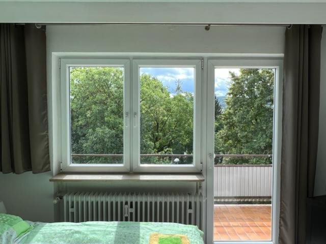 Ruhig gelegenes Apartment Stuttgart Buitenkant foto