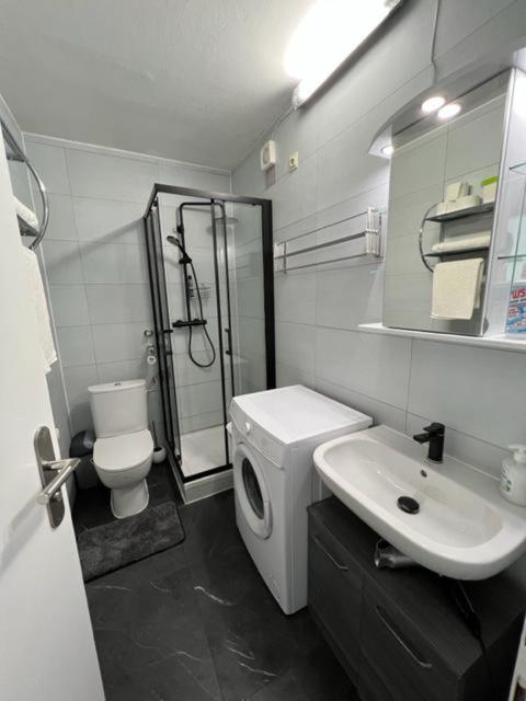 Ruhig gelegenes Apartment Stuttgart Buitenkant foto